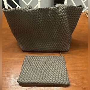 Naghedi - St Barths (Medium Tote)